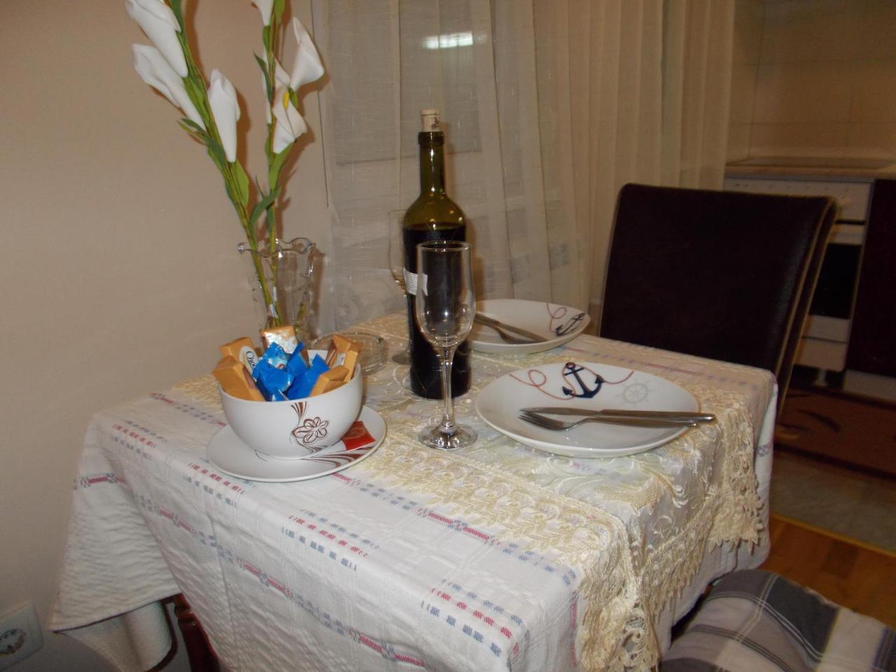 Apartamento Maryanne Ledine Exterior foto